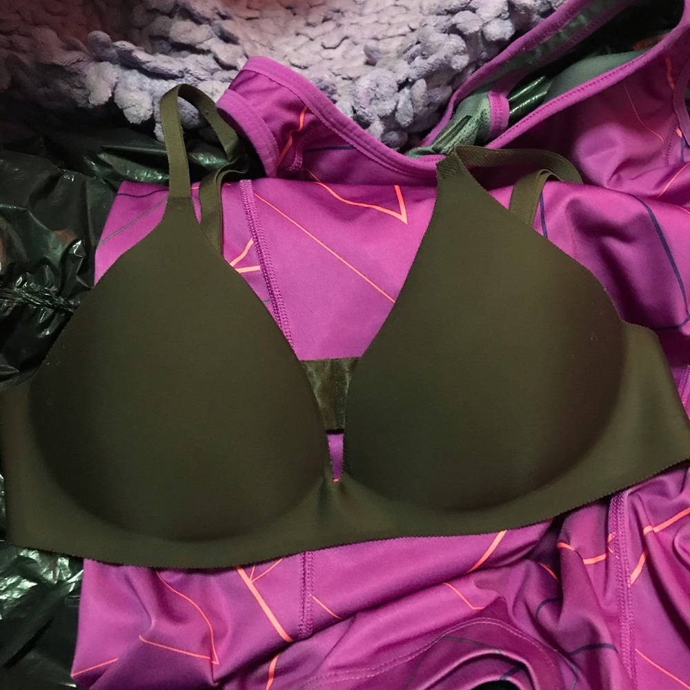 Bra - Picture 2 of 2